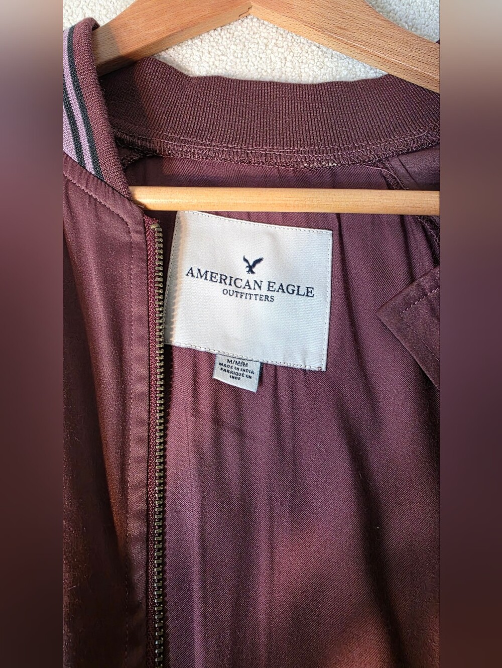 American Eagle Burgendy Embroidered Satin Bomber Jacket Floral Feminine Street M - Picture 6 of 8